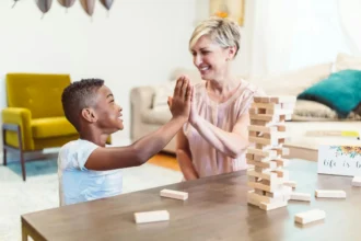 5 Best Family Games to Play With Friends and Family